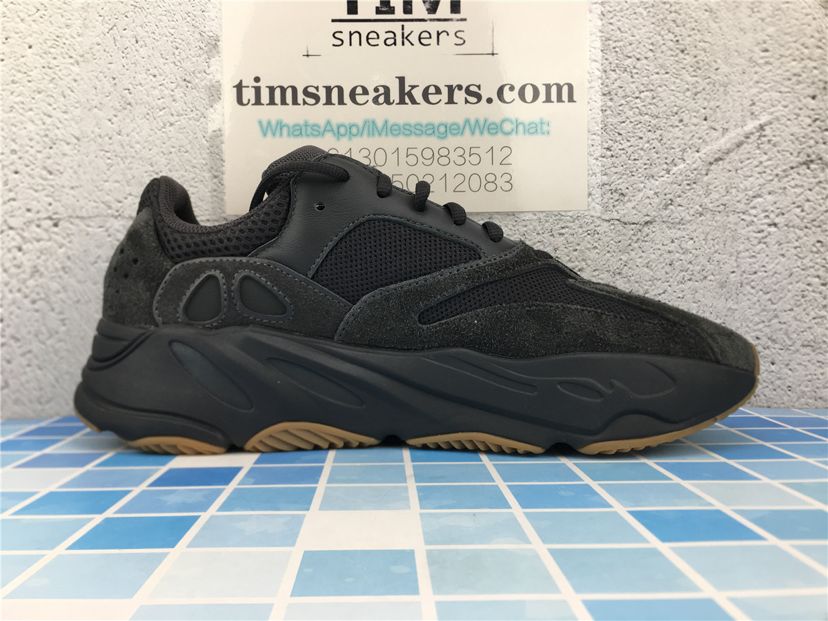 Yeezy Boost 700 Utility Black FV5304